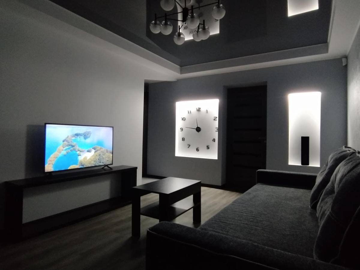2Rooms Apartment - 181 Gogol Street Zaporizhia Exterior foto